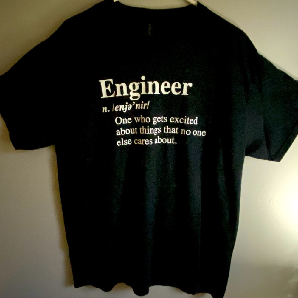 NEW Gildan Black Short Sleeve Engineer Tee LG